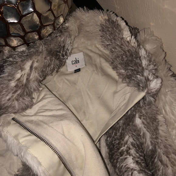 CAbi Aspen Vest-Faux Shearling and softer! - Picture 3 of 7